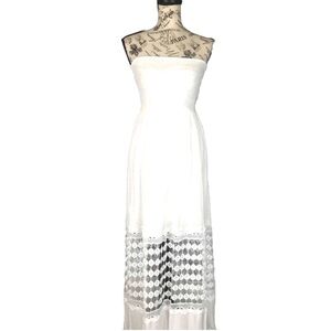 Justify Women’s White Strapless Maxi Dress with Lace Details Size Small New